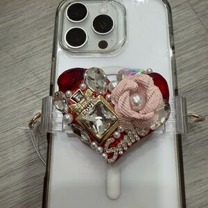 ShopEvelynne Red and Pink Heart Phone Grip